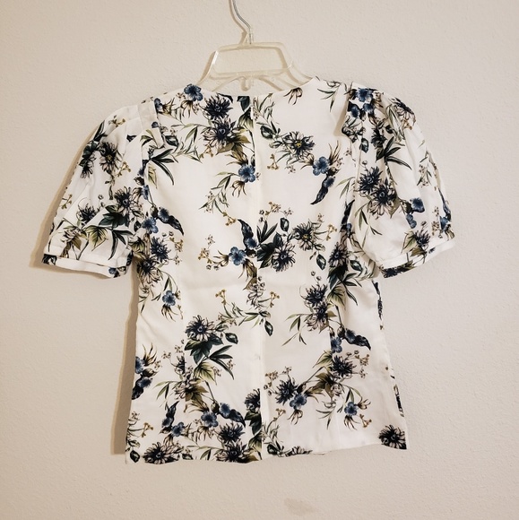Noor Floral Print Puffed Statement Shoulder Blouse - Picture 2 of 6